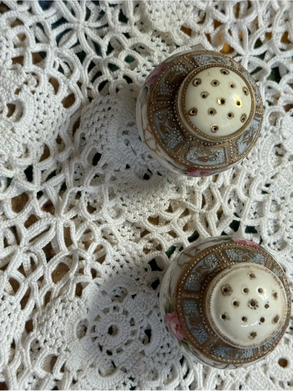 Vintage Noritake Hand Painted Porcelain Salt & Pepper Shakers | Roses & Gold